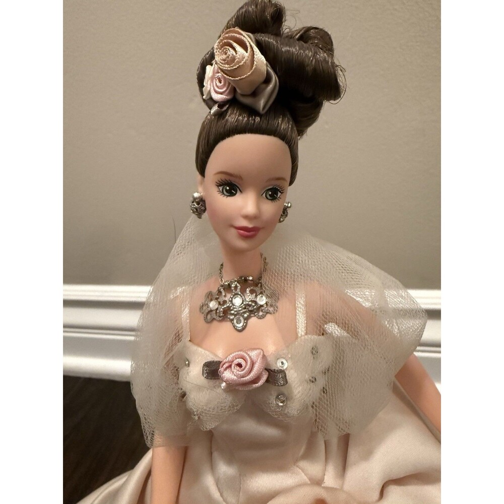 ❌ Barbie Antique Rose Doll FAO Schwarz 1996 Mattel ❌#15814❌ Stand Included❌ - Picture 8 of 11